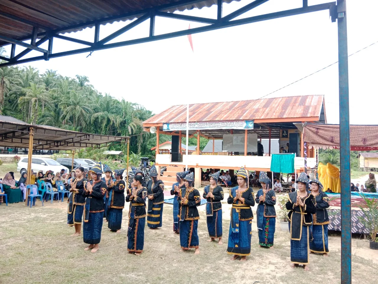 Desa Kain Golong Kampung moderasi