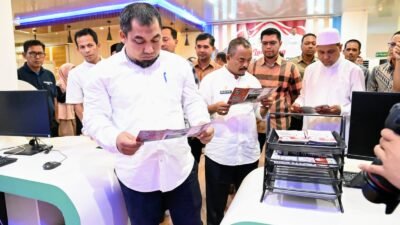 Pj Bupati Aceh Besar Luncurkan Klinik E-Katalog Lokal