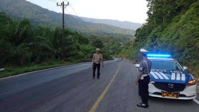 Polisi Akan Tindak Truk Tangki CPO ‘Kencing’ di Jalan